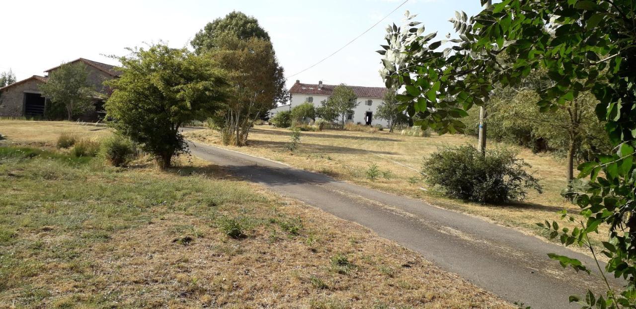 Le Magnoux Peaceful Retreat Bed and Breakfast Amailloux Εξωτερικό φωτογραφία